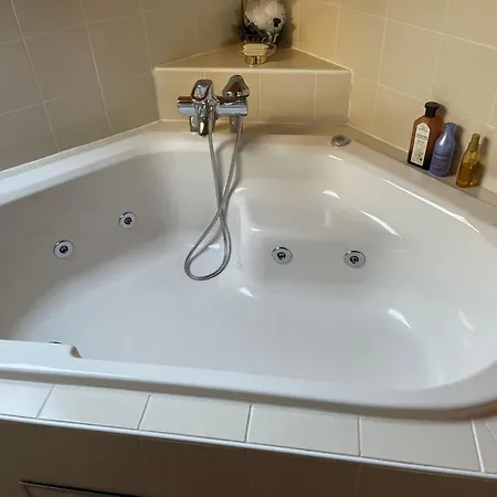 فيلة La Des Vennes Heure